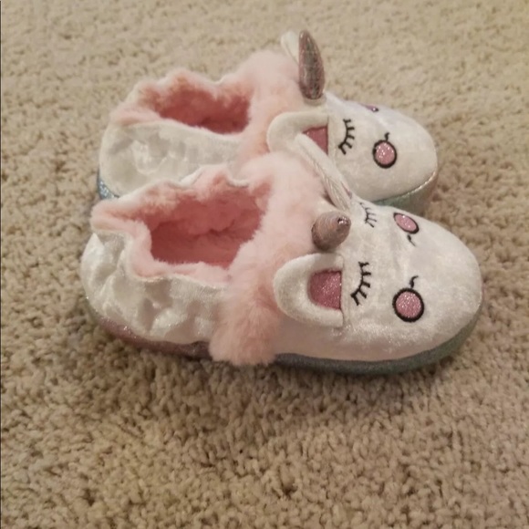 Girls Unicorn Slippers  Size 11 - Picture 2 of 3